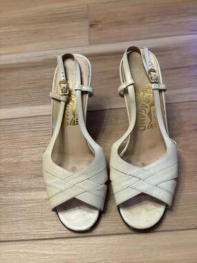 Vintage Salvatore Ferragamo White Leather Peep Toe Slingback Heels